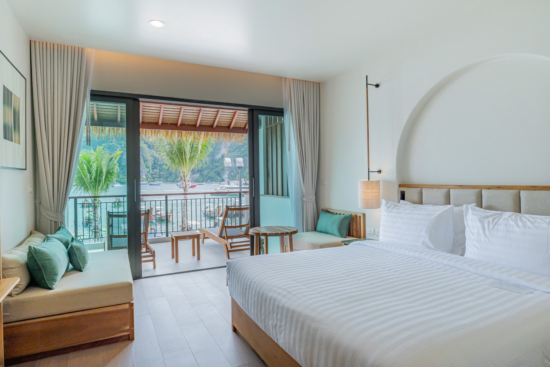 Phi Phi At Pier Hotel