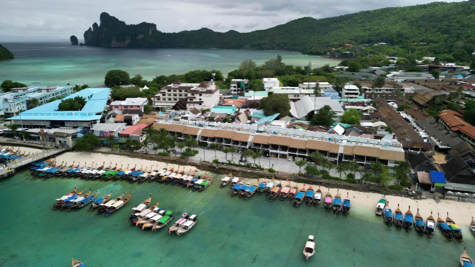 From Ferry to Bed in 3 Minutes: Why Location Matters on Phi Phi Island